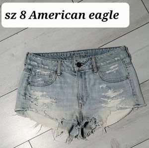 American eagle size 8 distressed shorts